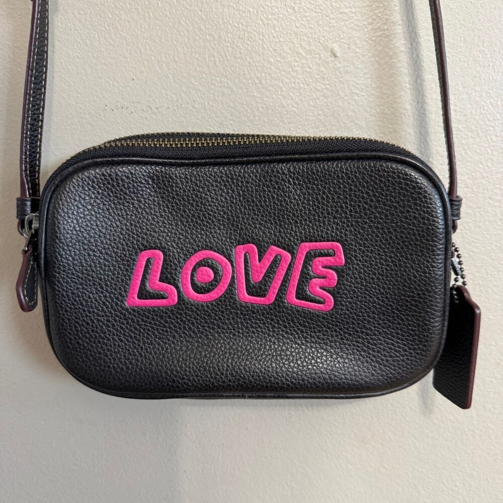Coach x Keith Haring "LOVE" Crossbody Camera Bag black pebbled leather